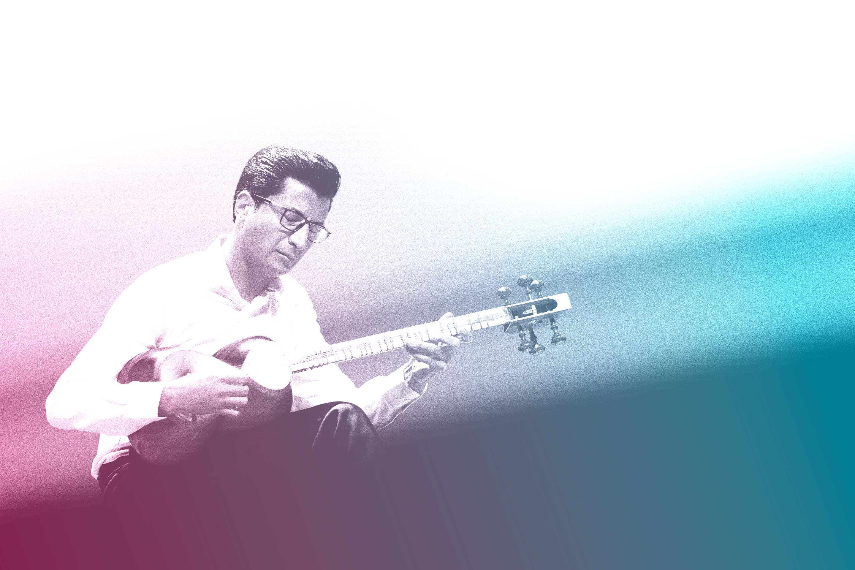 Ghasem Rahimzadeh playing instrument